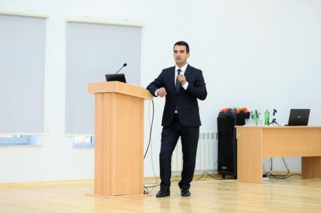 Mərkəzi Aran Regional Təhsil İdarəsinin müdiri vəzifəsini icra edən, müdir müavini  Cavad Cavadov təhsil müəssisələrinin rəhbərləri ilə görüşüb