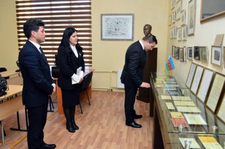 Qazax-Tovuz Regional Təhsil İdarəsinin müdiri səlahiyyətlərini icra edən, müdir müavini Anar Məcidov Gədəbəy şəhəri İslam Əliyev adına 3 nömrəli fizika, riyaziyyat və informatika təmayüllü liseydə olub