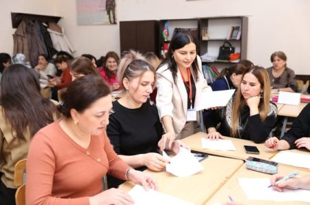 "Müasir metodist" layihəsi çərçivəsində müəllimlərin peşəkar inkişafı istiqamətində təlimlər keçirilir