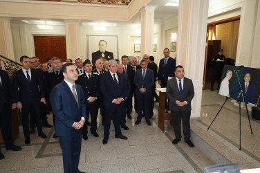 12 Dekabr -Ümummilli Lider Heydər Əliyevin anım günüdür 12 Dekabr -Ümummilli Lider Heydər Əliyevin anım günüdür