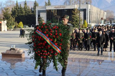 12 Dekabr -Ümummilli Lider Heydər Əliyevin anım günüdür 12 Dekabr -Ümummilli Lider Heydər Əliyevin anım günüdür