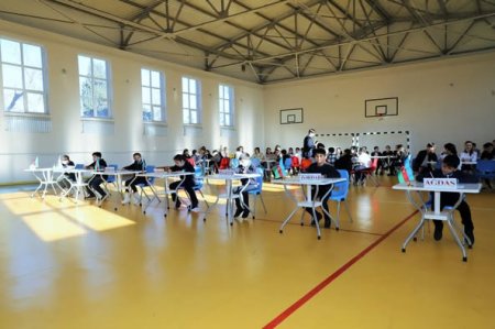 Riyaziyyat aylığı çərçivəsində bilik yarışı keçirilib