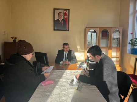 Novruzəli Aslanov İsmayıllıda vətəndaşların növbəti qəbulunu keçirib -Fotolar