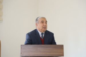 Bitki Mühafizə və Texniki Bitkilər ETİ-də  Xocalı soyqırımının 33-ci ildönümünə həsr olunmuş anım tədbiri keçirilib