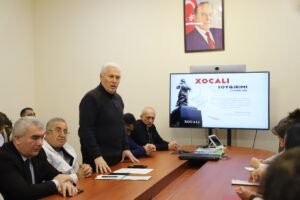 Bitki Mühafizə və Texniki Bitkilər ETİ-də  Xocalı soyqırımının 33-ci ildönümünə həsr olunmuş anım tədbiri keçirilib