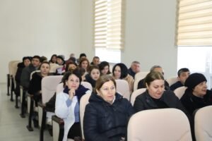 Bitki Mühafizə və Texniki Bitkilər ETİ-də  Xocalı soyqırımının 33-ci ildönümünə həsr olunmuş anım tədbiri keçirilib