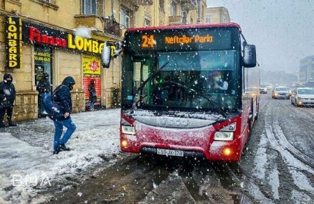 Avtobusların hərəkətində gecikmələr var - AYNA