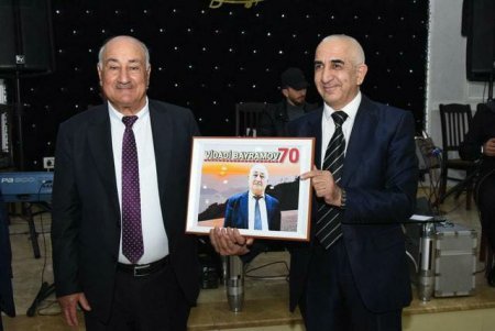 ZƏNGİN TALEYİN İŞIĞINDA - FOTOLAR ZƏNGİN TALEYİN İŞIĞINDA - FOTOLAR