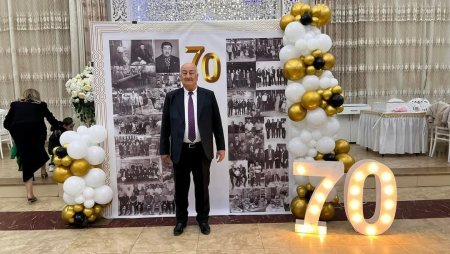 ZƏNGİN TALEYİN İŞIĞINDA - FOTOLAR ZƏNGİN TALEYİN İŞIĞINDA - FOTOLAR