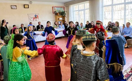 Qəbələdə inklüziv təhsil siniflərinin təşkil etdiyi  bayram şənliyi keçirilib  - - - -