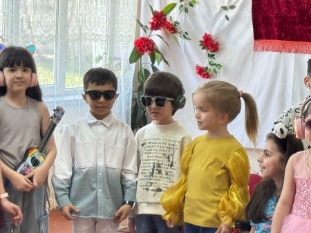 Qəbələdə inklüziv təhsil siniflərinin təşkil etdiyi  bayram şənliyi keçirilib  - - - - 