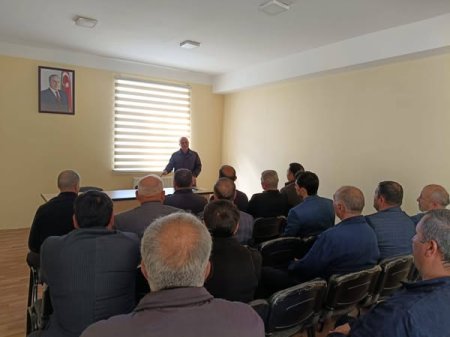 "Şahin" hərbi-idman oyununun rayon mərhələsinin keçirilməsinə hazırlıq məqsədilə tam orta məktəblərin hərbi rəhbərləri ilə görüş keçirilib