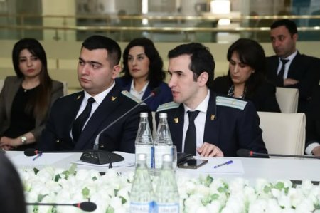 Təhsil işçiləri üçün regionlarda korrupsiyaya qarşı mübarizəyə həsr edilmiş təlimlər keçirilib