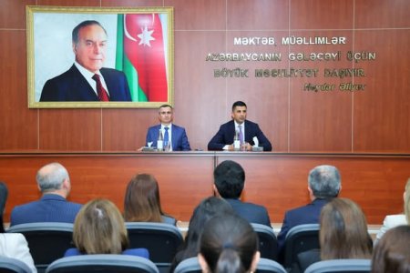 Mərkəzi Aran Regional Təhsil İdarəsinin müdiri kollektivə təqdim olunub