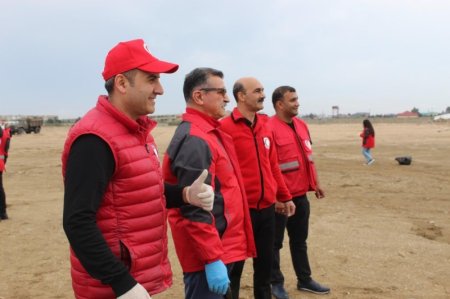 8 May Ümumdünya Qızıl Xaç və Qızıl Aypara Hərəkatı Günü və Ümummilli lider, AzQAC-ın Fəxri üzvü Heydər Əliyevin anadan olmasının 102-ci il münasibətilə ekoloji aksiya keçirilib