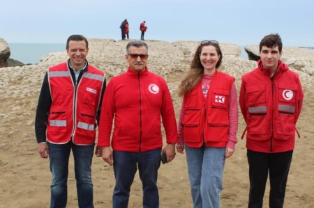 8 May Ümumdünya Qızıl Xaç və Qızıl Aypara Hərəkatı Günü və Ümummilli lider, AzQAC-ın Fəxri üzvü Heydər Əliyevin anadan olmasının 102-ci il münasibətilə ekoloji aksiya keçirilib