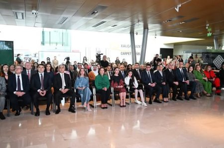 Azərbaycan Milli Xalça Muzeyində “Rabat xalça sənəti” immersiv sərgisi açılıb Azərbaycan Milli Xalça Muzeyində “Rabat xalça sənəti” immersiv sərgisi açılıb