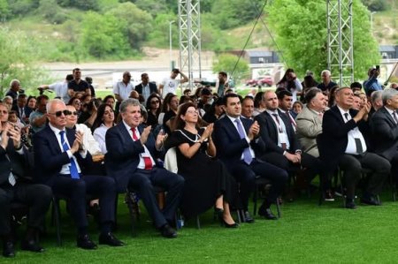 "MDB-nin mədəniyyət paytaxtı - 2025" ili çərçivəsində keçirilən açılış mərasimində möhtəşəm qala konsert təşkil olunub