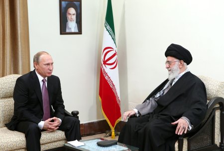 Rusiya İrana ancaq mənəvi dəstək verəcək: Putin Xameneiyə salam göndərdi Rusiya İrana ancaq mənəvi dəstək verəcək: Putin Xameneiyə salam göndərdi