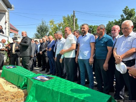 Ağcabədidə Yekaterinburq şəhərində qətlə yetirilən qardaşlarla vida mərasimi başlayı