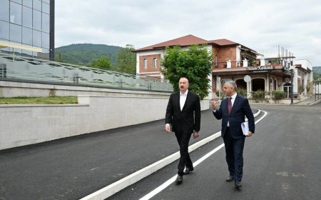 İlham Əliyev “Xankəndi” Biznes Mərkəzinin açılışında iştirak etdi