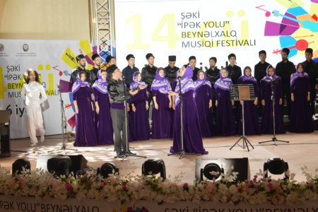 XlV İpək Yolu Beynəlxalq Musiqi Festivalı ikinci günündə davam edir