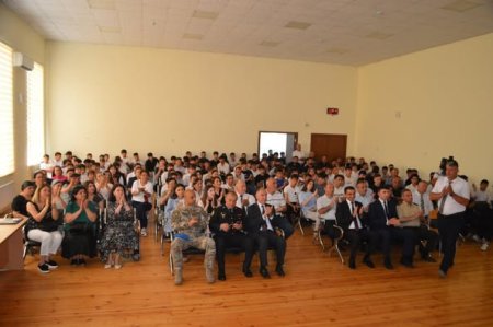 26 iyun "Narkomaniyaya və Narkobiznesə qarşı Beynəlxalq Mübarizə Günü" ilə əlaqədar Balakən rayonunda “Külə dönmüş arzular” tamaşası nümayiş edilib