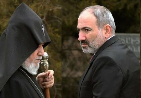 Paşinyan səhər tezdən işə bu paylaşımla başladı: II Qaregini biabır etdi