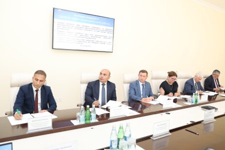 Səhiyyə Nazirliyində “Sağlam həyat tərzi” işçi qrupunun fəaliyyətinə start verildi