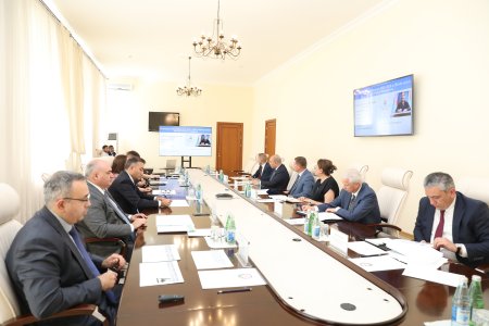 Səhiyyə Nazirliyində “Sağlam həyat tərzi” işçi qrupunun fəaliyyətinə start verildi