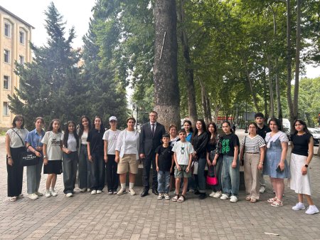 DOST İnklüziv İnkişaf və Yaradıcılıq Mərkəzinin “DOST Evi” filialına infotur təşkil edilib