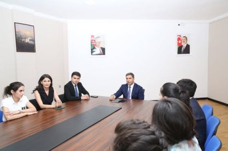 Gəncə-Daşkəsən Regional Təhsil İdarəsinin müdiri Elçin Kərimov cari ildə fəaliyyətə başlayan tərbiyəçi-müəllimlər və musiqi rəhbərləri ilə tanışlıq və maarifləndirici xarakterli görüş təşkil olunub