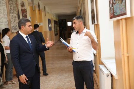 Gəncə-Daşkəsən Regional Təhsil İdarəsinin müdiri Elçin Kərimov təhsil müəssisələrində aparılan təmir işləri ilə tanış olub