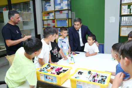 Gəncə-Daşkəsən Regional Təhsil İdarəsinin müdiri Elçin Kərimov Gəncə STEAM Mərkəzi və Gəncə şəhər Fizika, riyaziyyat  və informatika təmayüllü liseydə olub