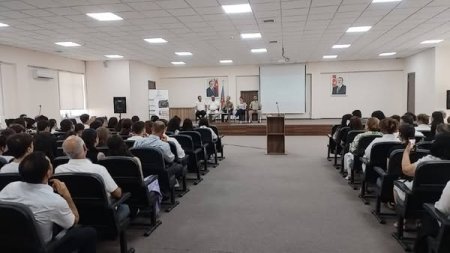 Qarabağ Universitetinə tələbə qəbulu barədə maarifləndirici görüşlər keçirilib