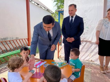 İdarənin müdir müavini Qəbələdə bir sıra təhsil müəssisələrində olub
