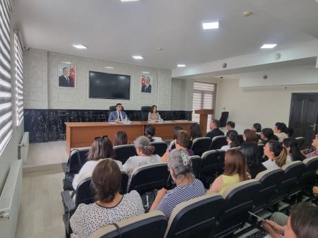 İdarə müdiri məktəbəqədər təhsil müəssisələrinin rəhbərləri ilə görüş keçirib