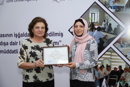 Qəbələ Dövlət Peşə Təhsil Mərkəzində qısamüddətli təlimləri bitirən müdavimlərə sertifikat təqdim olunub