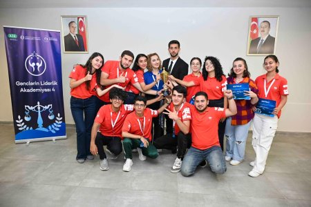 “Gənclərin Liderlik Akademiyası – 4” düşərgəsi yekunlaşdı!
