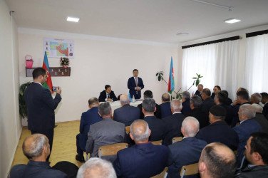 Vətəndaşlarla növbəti səyyar qəbul İsmayıllı şəhər 7 nömrəli tam orta məktəbdə keçirilib Vətəndaşlarla növbəti səyyar qəbul İsmayıllı şəhər 7 nömrəli tam orta məktəbdə keçirilib