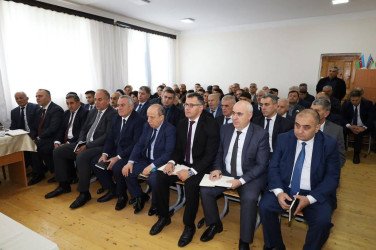 Vətəndaşlarla növbəti səyyar qəbul İsmayıllı şəhər 7 nömrəli tam orta məktəbdə keçirilib Vətəndaşlarla növbəti səyyar qəbul İsmayıllı şəhər 7 nömrəli tam orta məktəbdə keçirilib