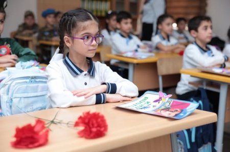 Təhsil müəssisələrində  Vətən müharibəsi şəhidləri yad edilib