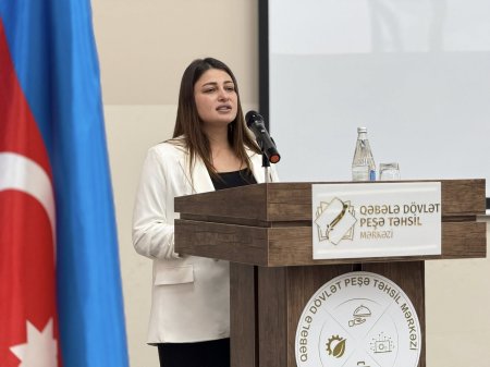 Qəbələ Dövlət Peşə Təhsil Mərkəzində “Zəfər Günü”nə həsr olunmuş “Zəfərin 5 ili” adlı bayram tədbiri keçirilib! 