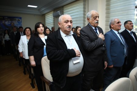 Bitki Mühafizə və Texniki Bitkilər Elmi-Tədqiqat İnstitutunda “Biotorpaq: Elmlə yaşayan kənd təsərrüfatı” mövzusunda respublika elmi-praktik konfransı keçirilib