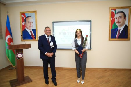 Bitki Mühafizə və Texniki Bitkilər Elmi-Tədqiqat İnstitutunda “Biotorpaq: Elmlə yaşayan kənd təsərrüfatı” mövzusunda respublika elmi-praktik konfransı keçirilib