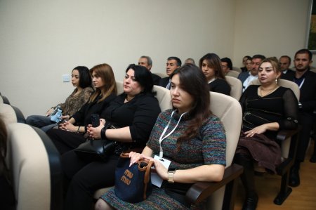 Bitki Mühafizə və Texniki Bitkilər Elmi-Tədqiqat İnstitutunda “Biotorpaq: Elmlə yaşayan kənd təsərrüfatı” mövzusunda respublika elmi-praktik konfransı keçirilib