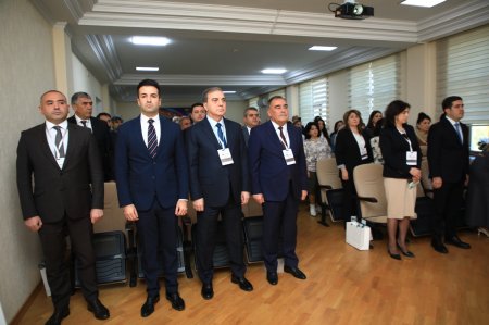 Bitki Mühafizə və Texniki Bitkilər Elmi-Tədqiqat İnstitutunda “Biotorpaq: Elmlə yaşayan kənd təsərrüfatı” mövzusunda respublika elmi-praktik konfransı keçirilib