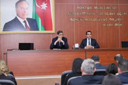 Bir qrup məktəb direktorları və təlim-tərbiyə işləri üzrə direktor müavinləri ilə görüş keçirilmişdir