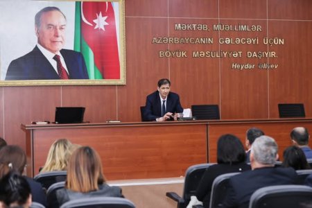 Bir qrup məktəb direktorları və təlim-tərbiyə işləri üzrə direktor müavinləri ilə görüş keçirilmişdir