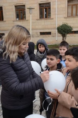 Gəncə-Daşkəsən Regional Təhsil İdarəsinin tabeliyində fəaliyyət göstərən ümumi təhsil müəssisələrində “Oxu dəqiqələri” təşkil edilib